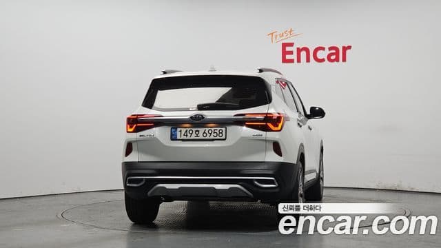 Kia Seltos Signature, 2022 4