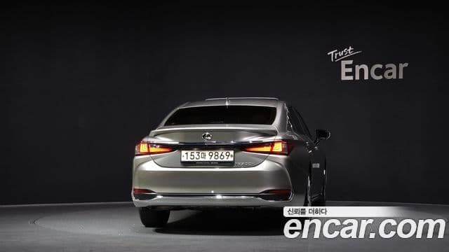 Lexus ES300h 7세대 Luxury Plus, 2023 4