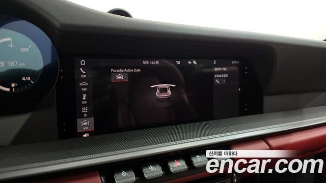 Porsche 911 (992) Carrera 4, 2020 16