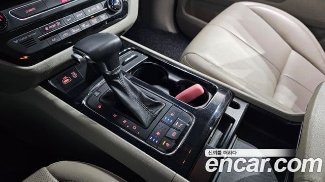 Kia All New Carnival Noblesse, 2017 9