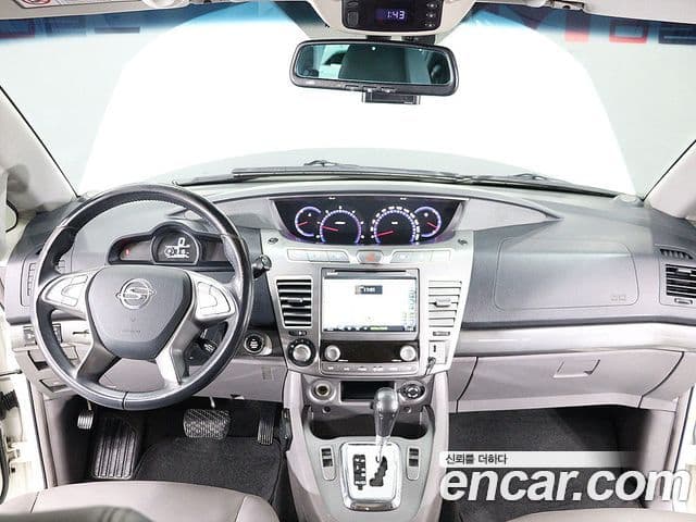 KG모빌리티(SsangYong) Korando 투리스모 4WD Extreme 9인승, 2015 15