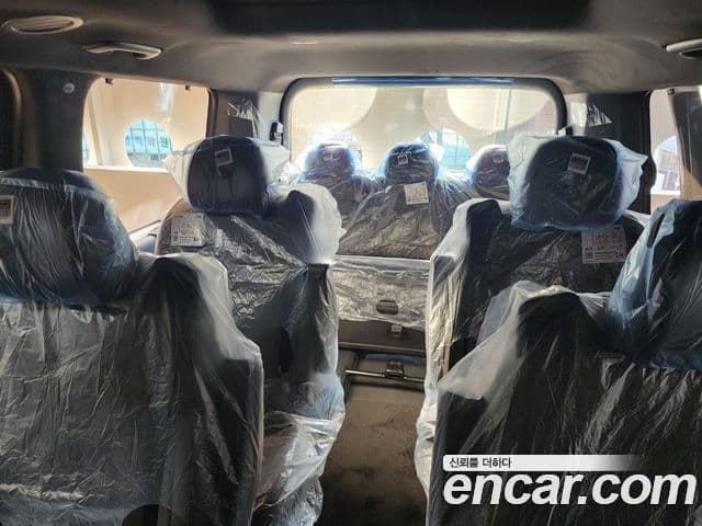 Hyundai Staria Inspiration, 2026 10