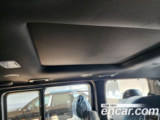 Hyundai Staria Inspiration, 2026 11