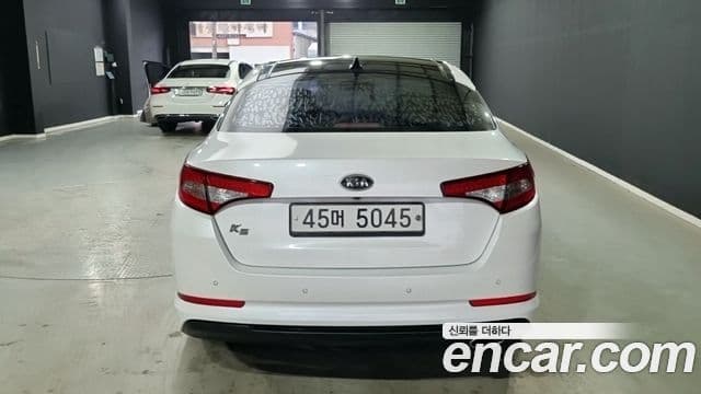 Kia K5 Prestige, 2013 4