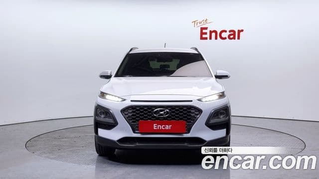 Hyundai Kona Modern Art, 2018 3