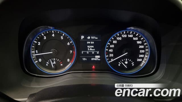 Hyundai Kona Modern Art, 2018 8