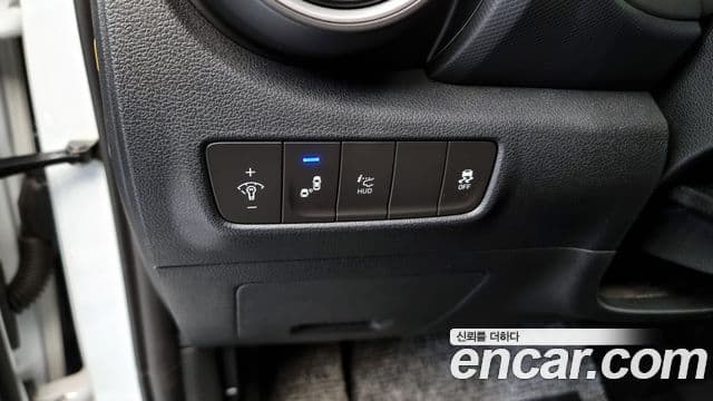 Hyundai Kona Modern Art, 2018 14