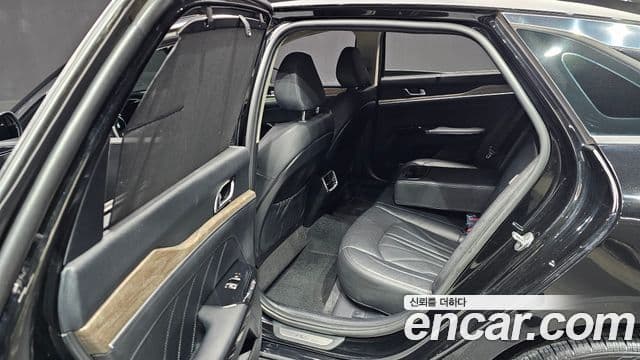 Kia K5 3세대 Signature, 2022 10