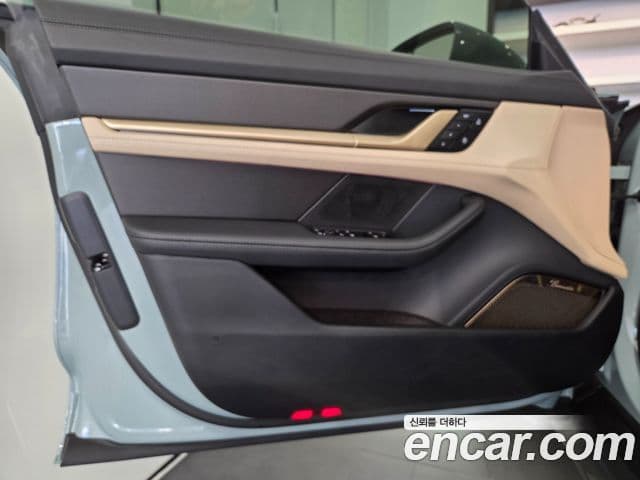 Porsche 타이칸 турбо S, 2025 10