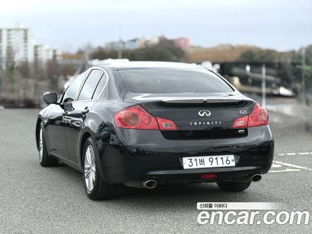Infiniti G25 V36, 2013 4