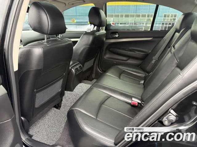 Infiniti G25 V36, 2013 11