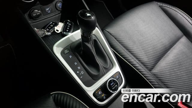 Hyundai Venue 1.6 Flux, 2020 9