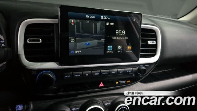 Hyundai Venue 1.6 Flux, 2020 14