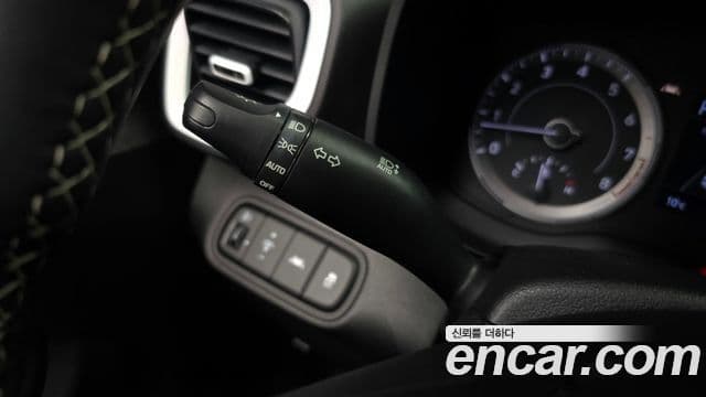 Hyundai Venue 1.6 Flux, 2020 18