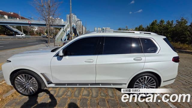 BMW X7 (G07) xDrive 40i Design Pure Excellence 6인승, 2025 1