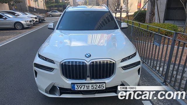 BMW X7 (G07) xDrive 40i Design Pure Excellence 6인승, 2025 4