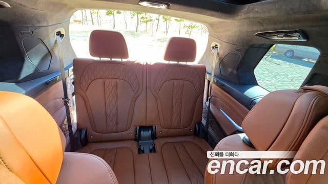 BMW X7 (G07) xDrive 40i Design Pure Excellence 6인승, 2025 12