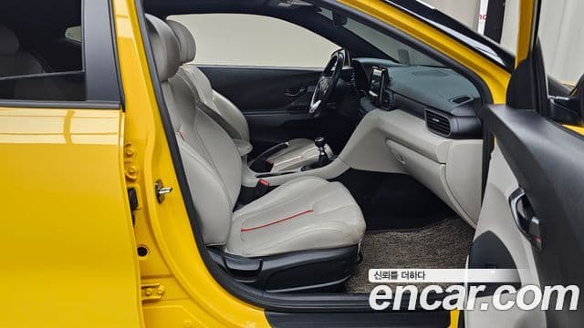 Hyundai Veloster (JS) Core, 2018 11