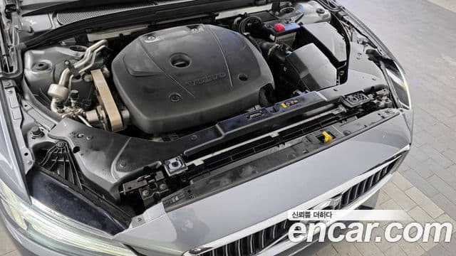 Volvo S60 3세대 T5 Inscription, 2020 6
