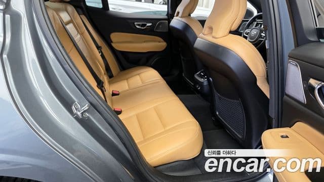 Volvo S60 3세대 T5 Inscription, 2020 12