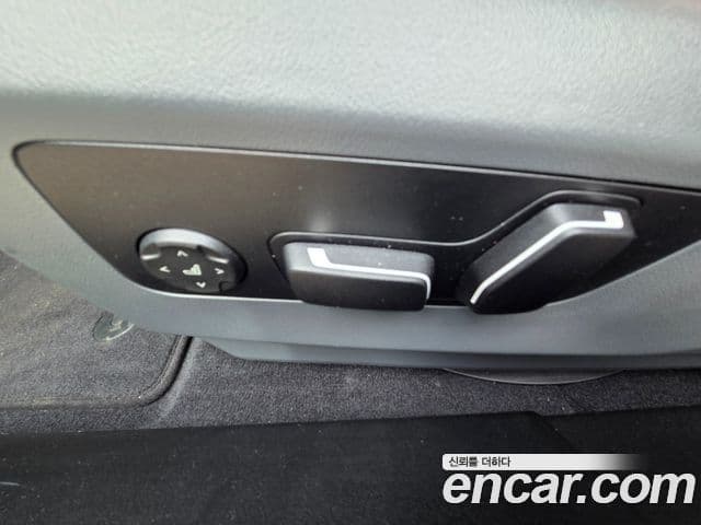 BMW 5시리즈 (G60), 2025 13