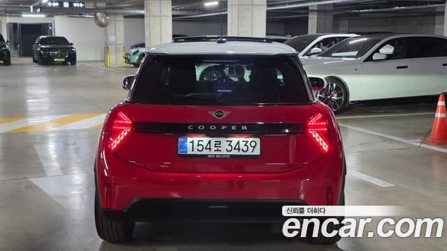 Mini Cooper C 4세대 Classic, 2025 4