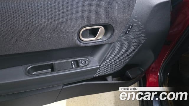 Mini Cooper C 4세대 Classic, 2025 11