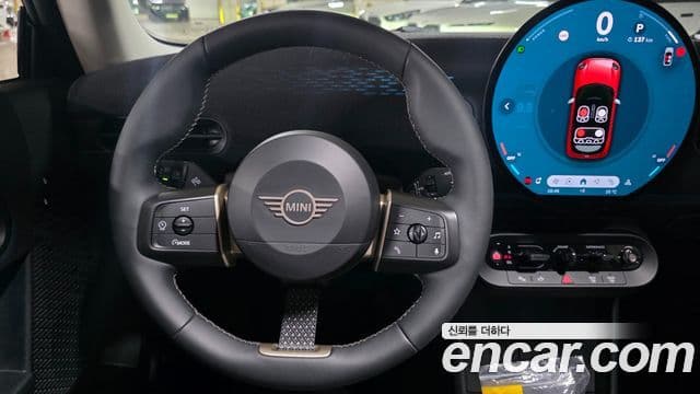 Mini Cooper C 4세대 Classic, 2025 12