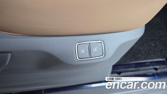 Hyundai Staria Inspiration, 2025 18