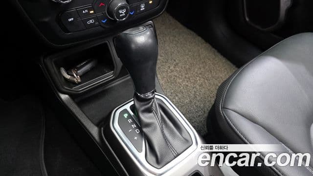 Jeep Renegade 2.4 Limited, 2021 9