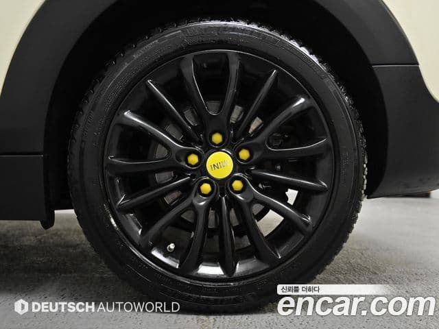 Mini Cooper 클럽맨 2세대, 2021 все фото