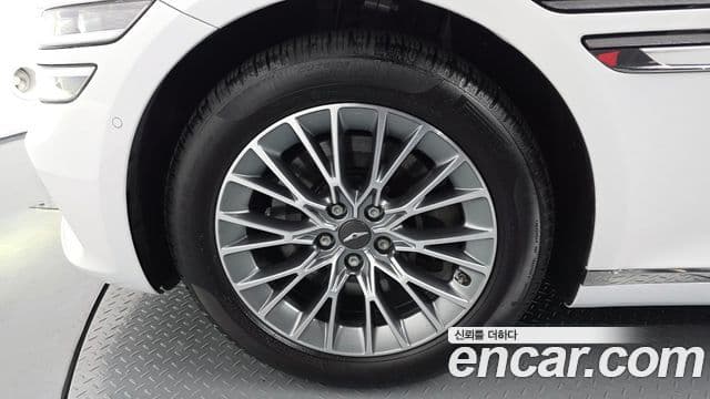 Genesis G80 (RG3) бензин 2.5 турбо AWD, 2022 все фото