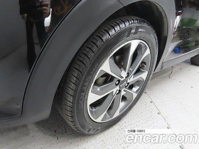 Kia Stonic Trendy, 2018 все фото