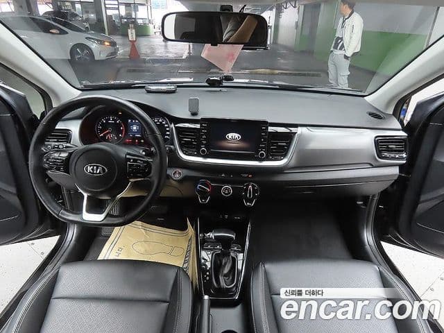 Kia Stonic Trendy, 2018 8