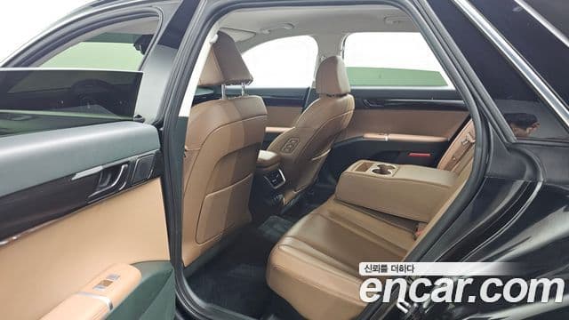 Hyundai Grandeur гибрид (GN7) Exclusive, 2023 12