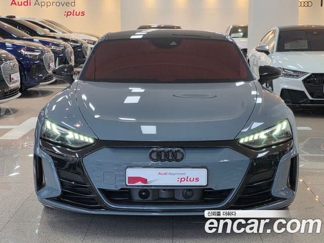 Audi e-Tron GT Premium, 2023 3