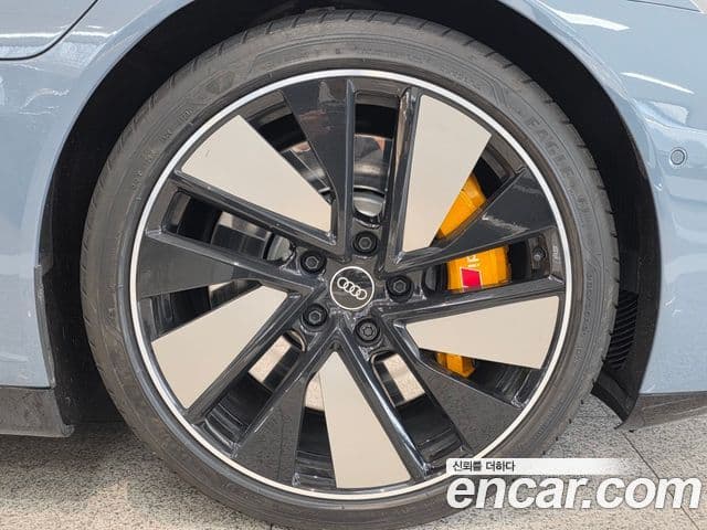 Audi e-Tron GT Premium, 2023 все фото