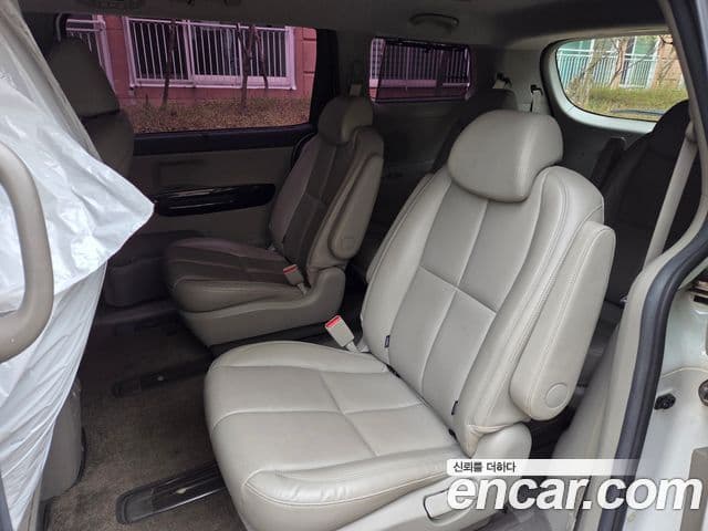 Kia All New Carnival Noblesse, 2017 9