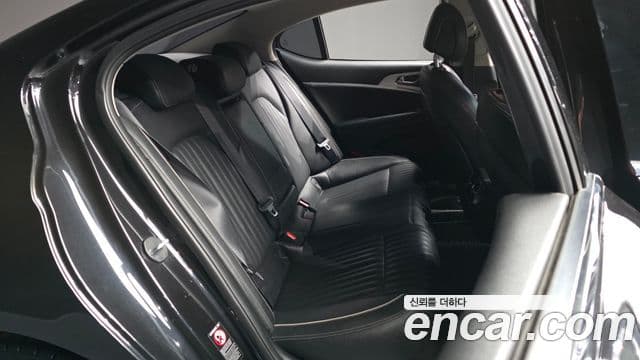 Genesis G70 Supreme, 2018 12