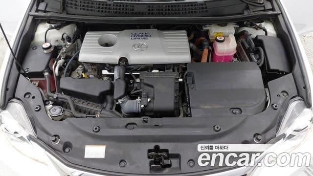 Lexus CT200h ZWA10, 2017 6