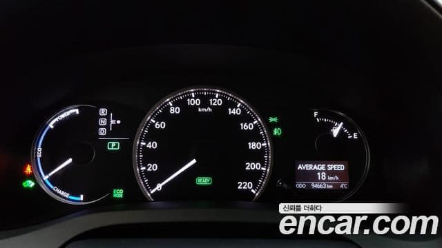 Lexus CT200h ZWA10, 2017 8