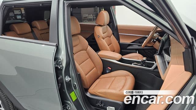 KG모빌리티(SsangYong) Torres T7, 2023 11