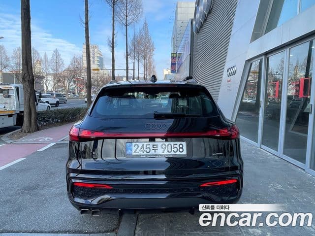 Audi Q5 (80A) 40 TDI Quattro S Line чёрный Edition, 2025 все фото