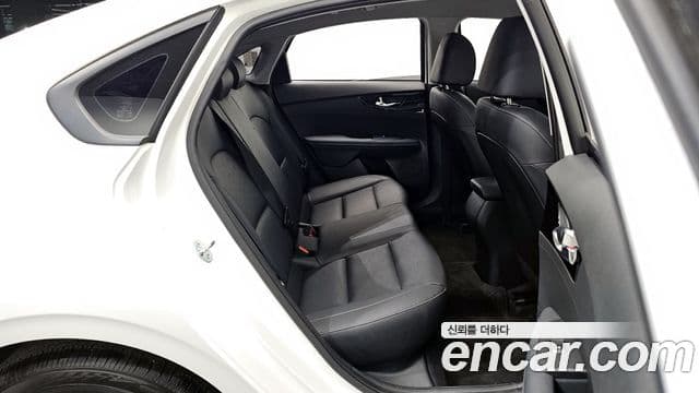 Kia The / новый New K3 2세대 Prestige, 2024 12