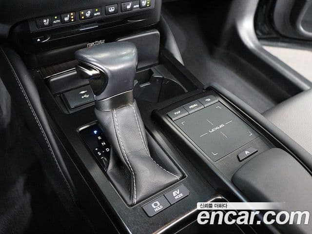 Lexus ES300h 7세대 Executive, 2021 10