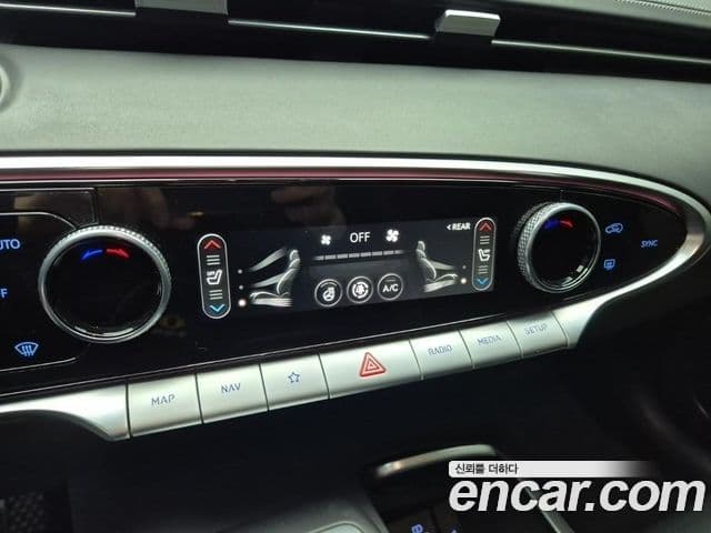 Genesis GV70, 2021 17