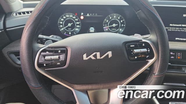 Kia K8 Trendy(таксомоторный тип), 2023 14