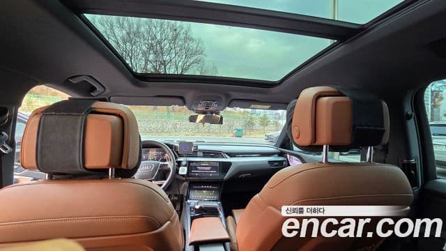 Audi e-Tron, 2020 18