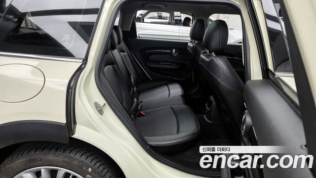Mini Cooper 클럽맨 2세대, 2016 12