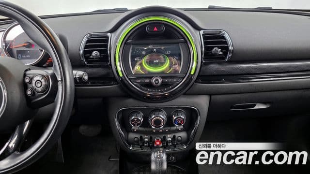Mini Cooper 클럽맨 2세대, 2016 14